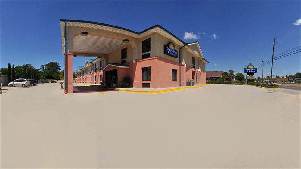 Days Inn By Wyndham Panama City/Callaway Εξωτερικό φωτογραφία