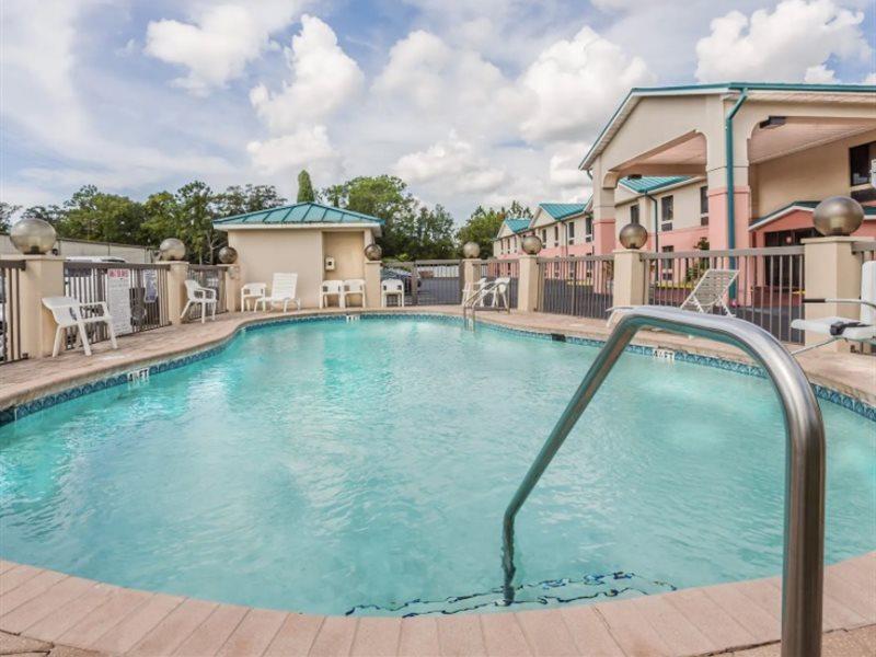 Days Inn By Wyndham Panama City/Callaway Εξωτερικό φωτογραφία