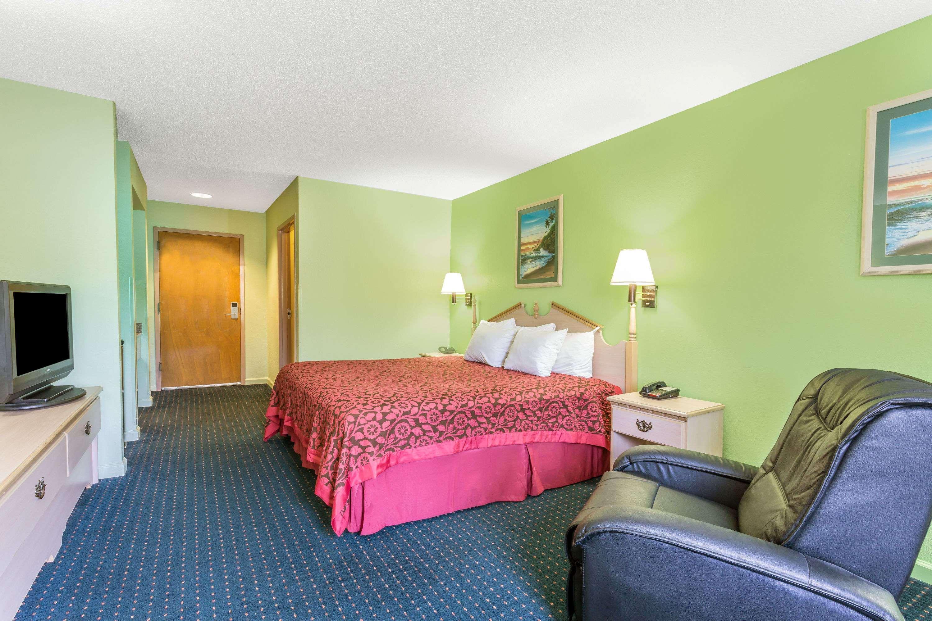 Days Inn By Wyndham Panama City/Callaway Εξωτερικό φωτογραφία