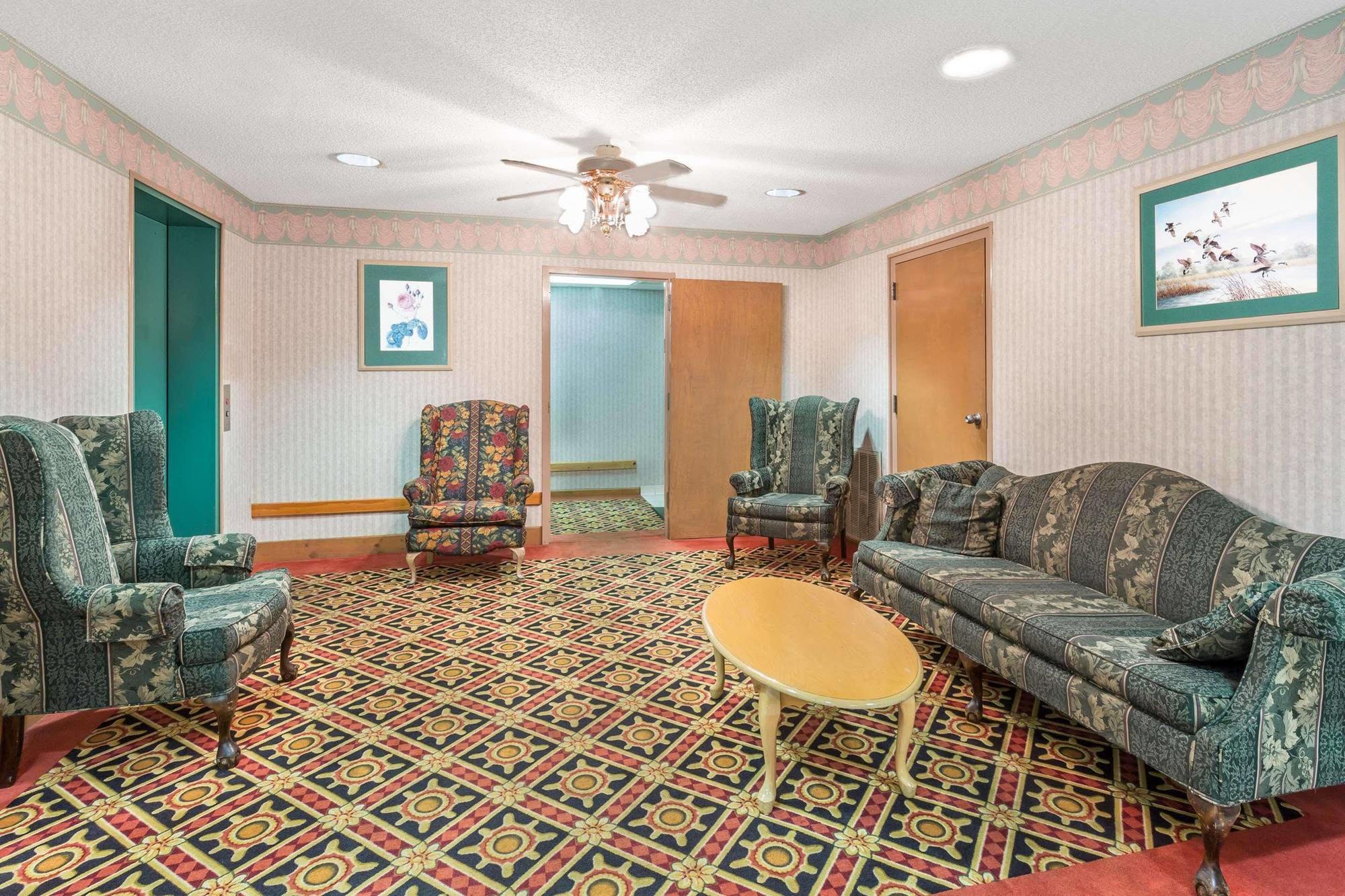 Days Inn By Wyndham Panama City/Callaway Εξωτερικό φωτογραφία