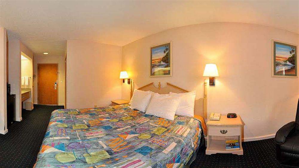 Days Inn By Wyndham Panama City/Callaway Εξωτερικό φωτογραφία
