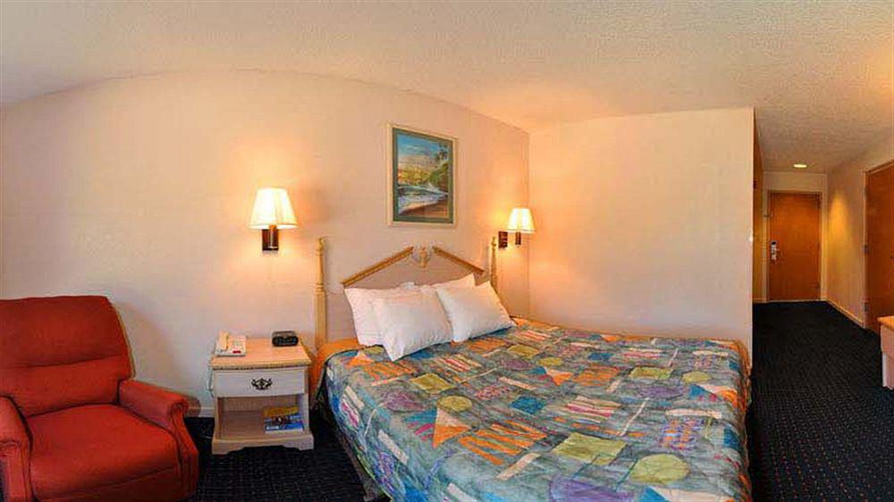 Days Inn By Wyndham Panama City/Callaway Εξωτερικό φωτογραφία